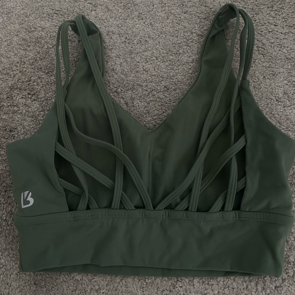BUFFBUNNY butterfly back sports bra 💚 size small